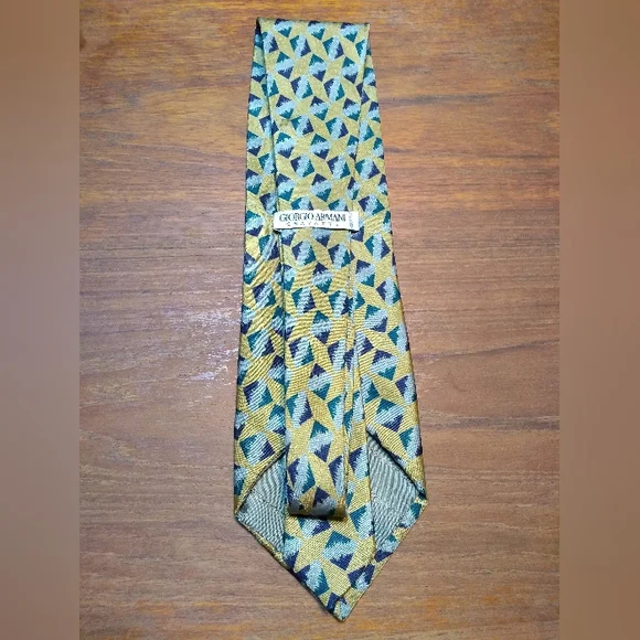 Giorgio Armani Tie, 100% Silk, Yellow & Powder Blue Pattern, Made in Ita… - Picture 4 of 10